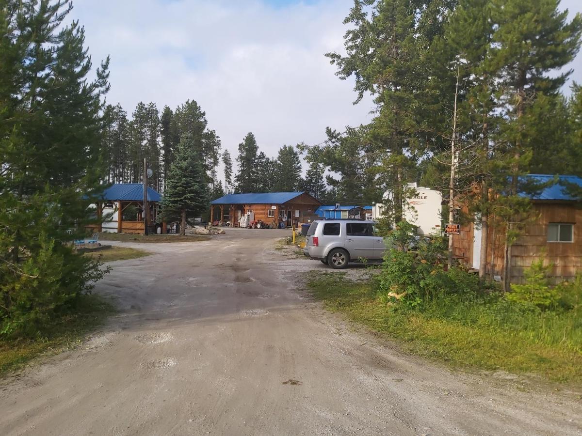 Blue River Cabins & Campgrounds Bagian luar foto